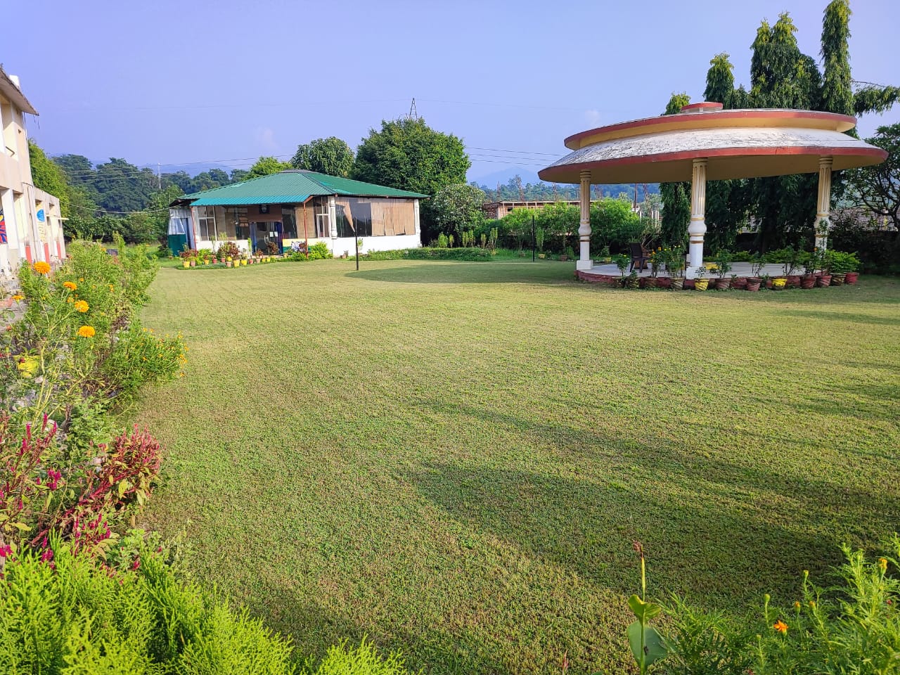 Jeevan Utsav Yoga School and Retreat Stay